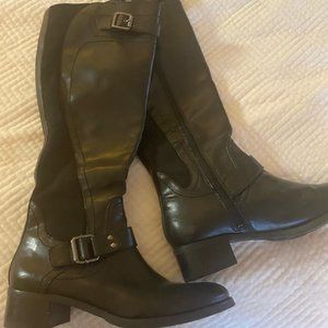 NWOT Etienne Aigner Black Boots